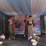 pentas seni